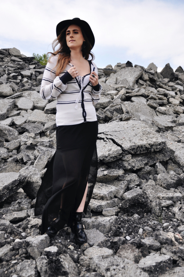 Western girl in the desert