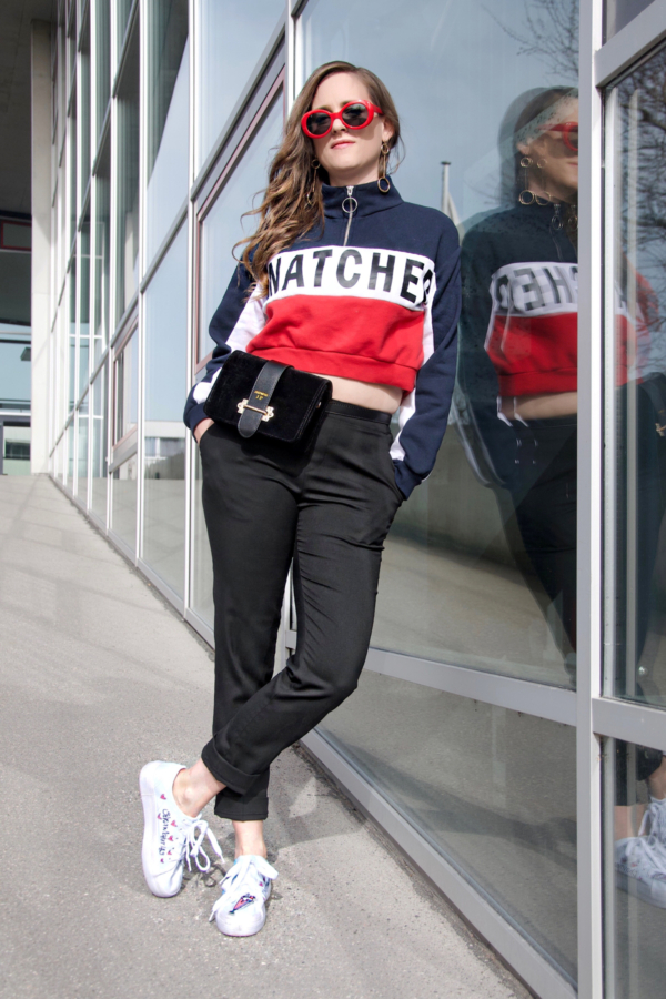 Back to the Routes – Fanny packs, cropped sweater and my own created sneakers