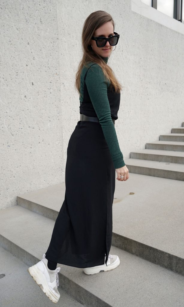 Andrea Steiner from fashion blog Strawberries 'n' Champagne based in Switzerland shows you how you can reuse your old black dress.