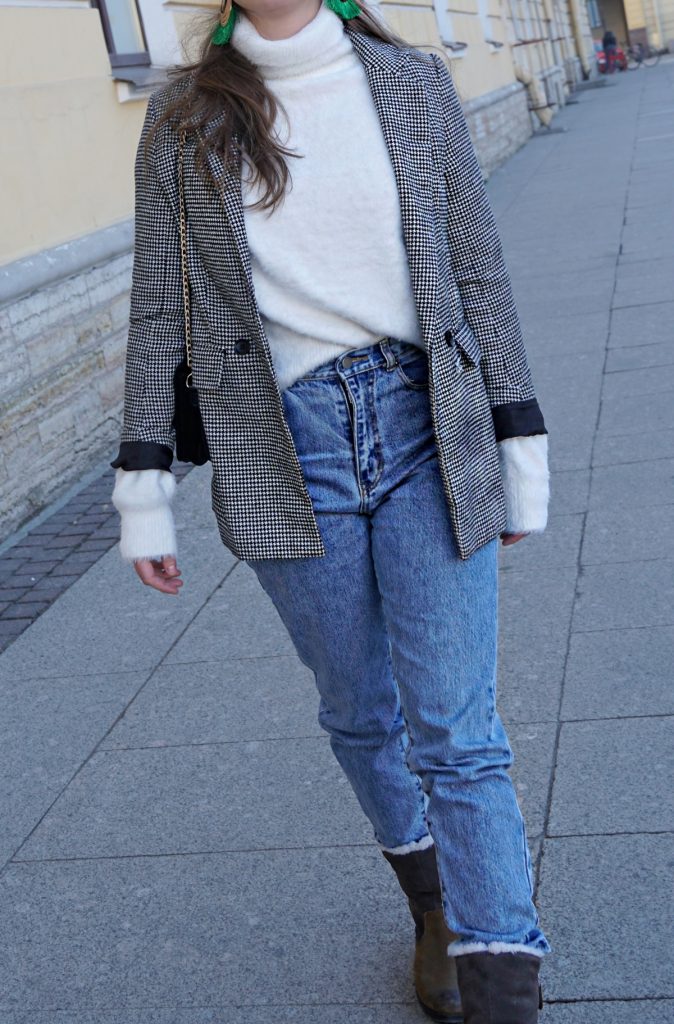 Andrea Steiner vom Mode Blog Strawberries 'n' Champagne aus der Schweiz zeigt auf ihrem Blog wie man seinen Lieblingsblazer im Alltag trägt.