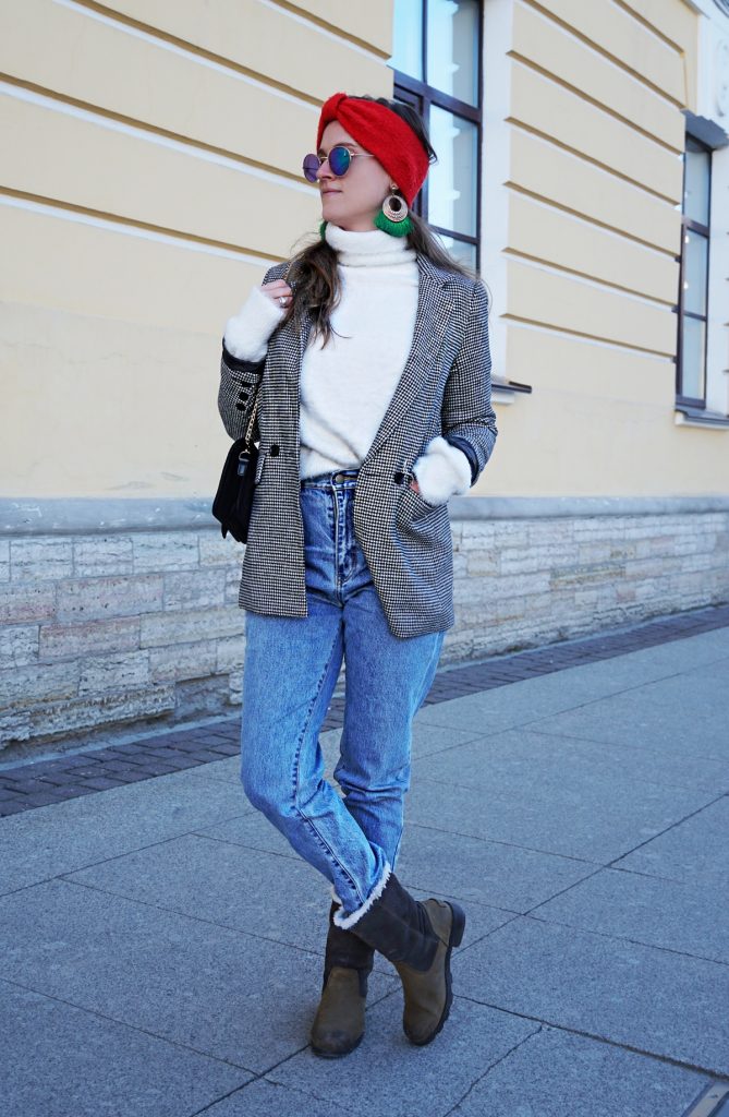 Andrea Steiner vom Mode Blog Strawberries 'n' Champagne aus der Schweiz zeigt auf ihrem Blog wie man seinen Lieblingsblazer im Alltag trägt.