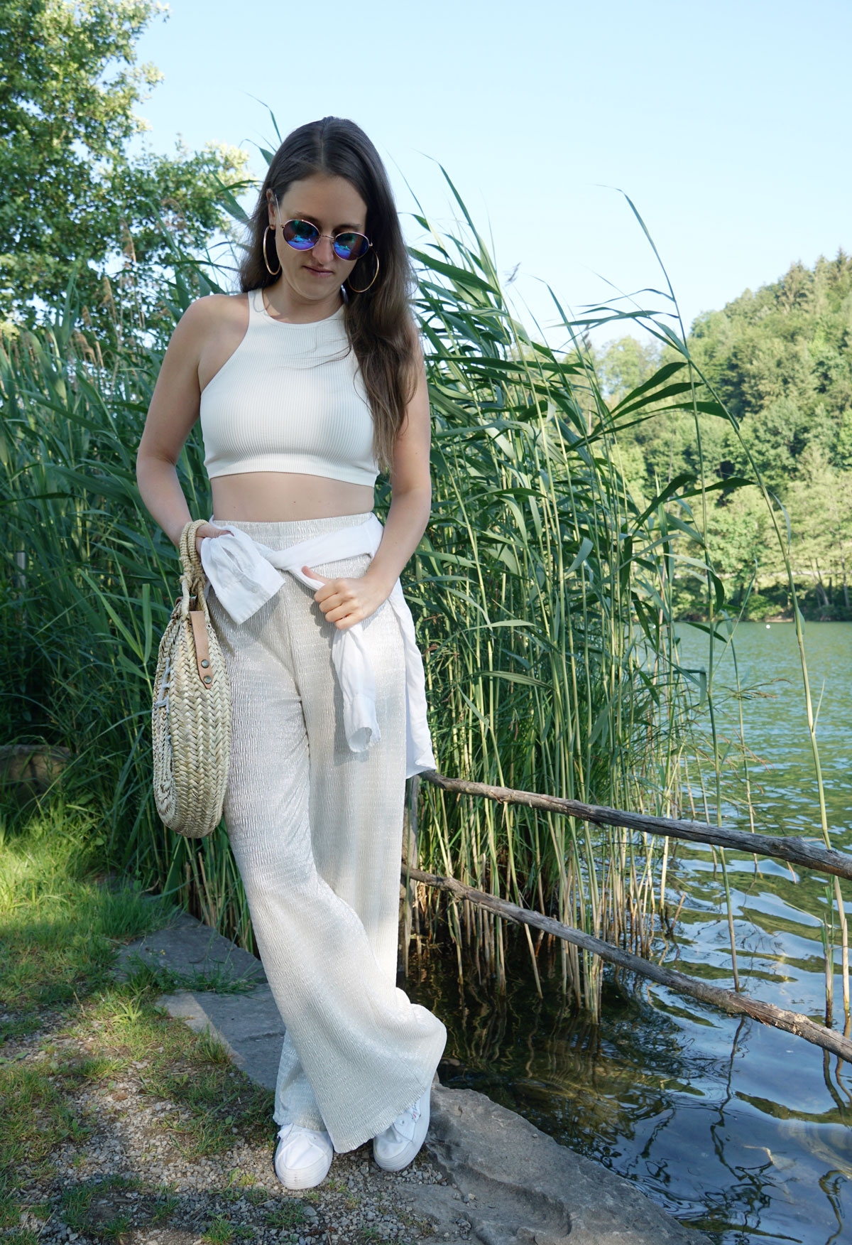 Andrea Steiner from Strawberries 'n' Champagne based in Switzerland is wearing a complete white look.