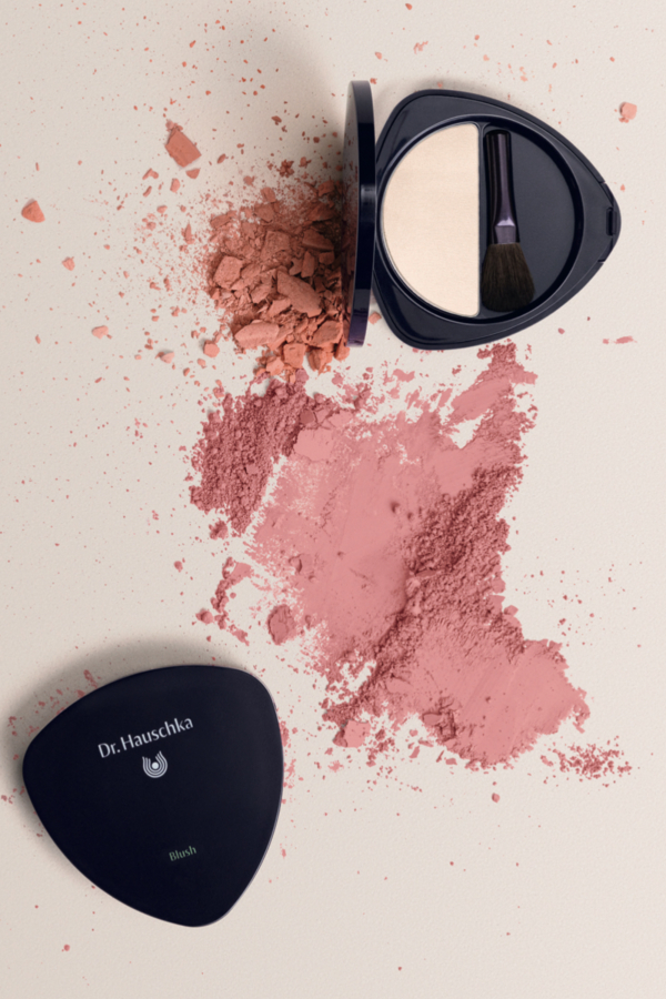 Win highlighter and blushes by Dr. Hauschka